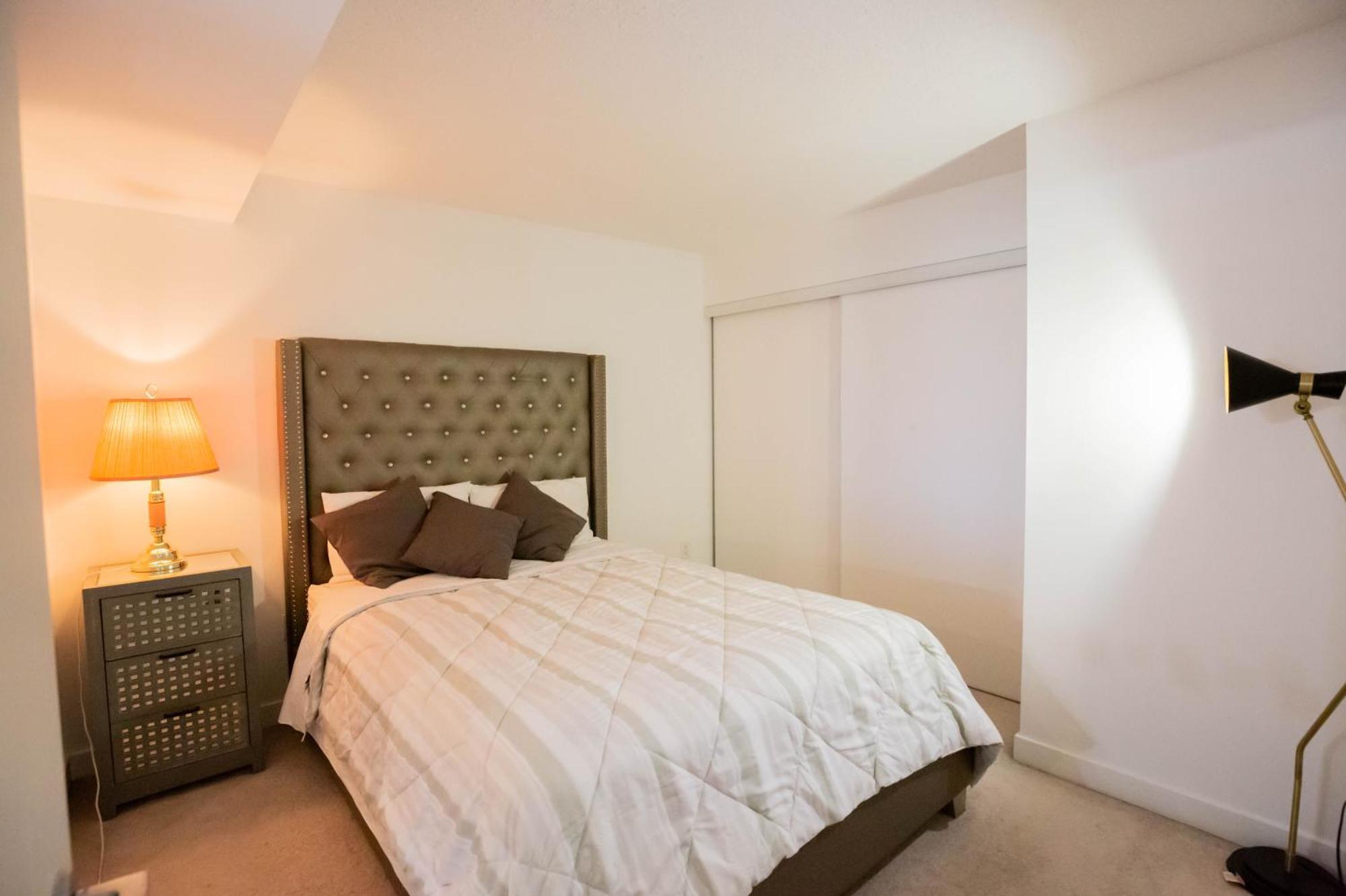 Cn Tower View Suite With Free Parking Toronto Exterior photo